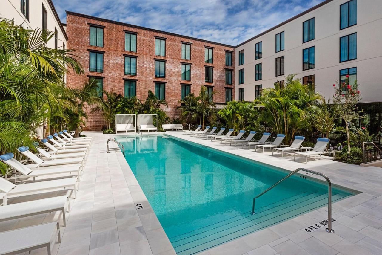 טאמפה Hotel Haya מראה חיצוני תמונה