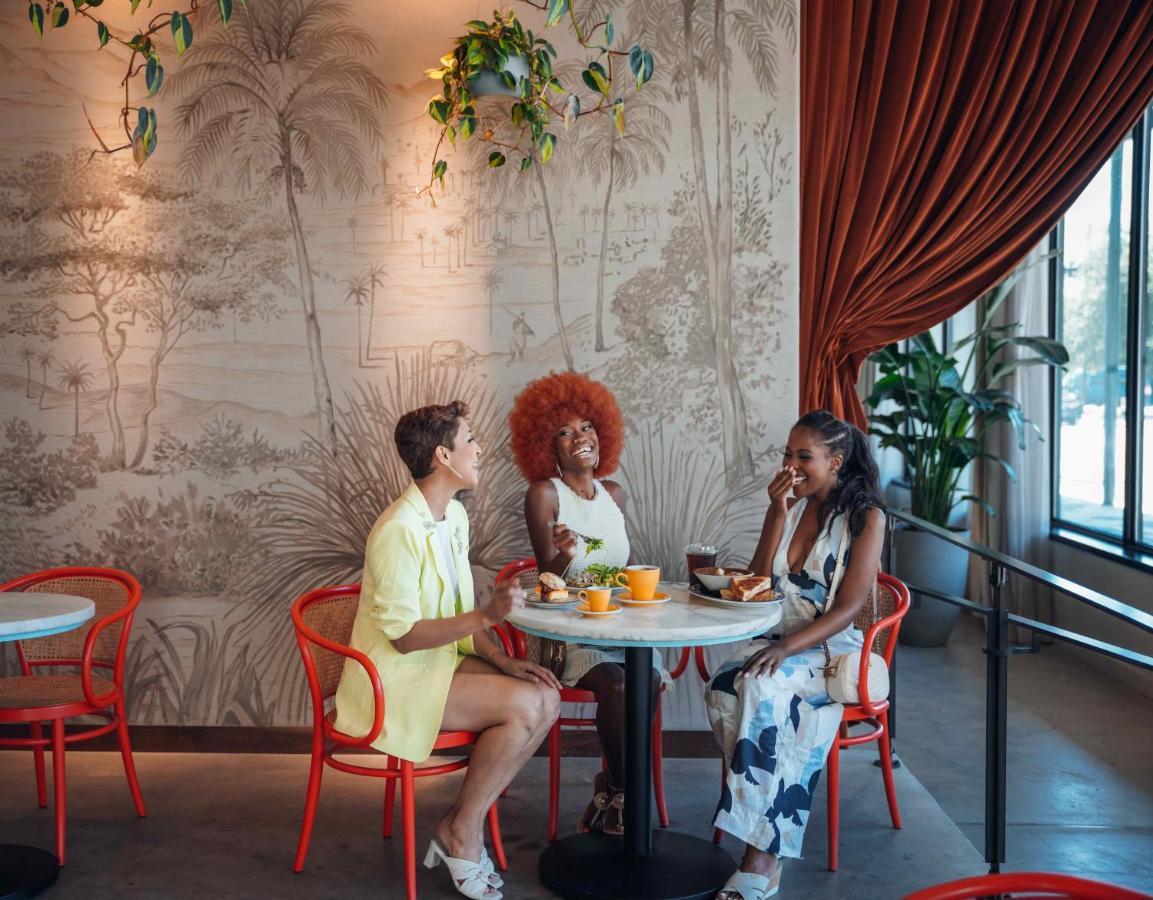 טאמפה Hotel Haya מראה חיצוני תמונה