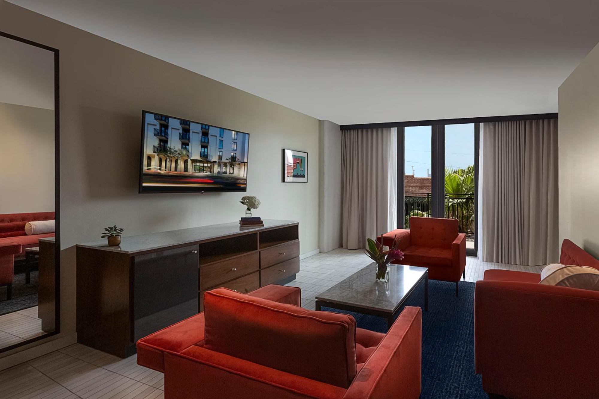 טאמפה Hotel Haya מראה חיצוני תמונה