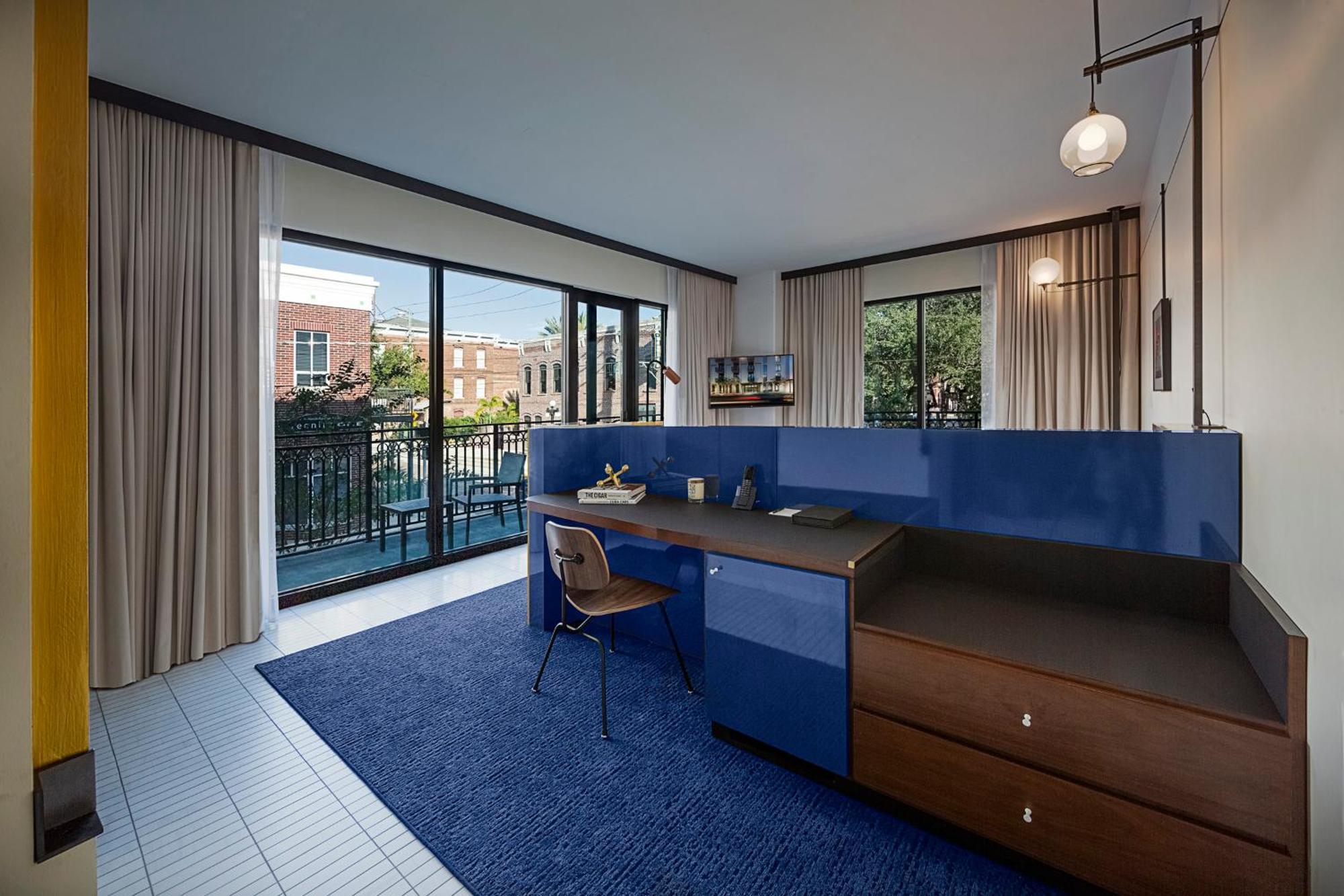 טאמפה Hotel Haya מראה חיצוני תמונה